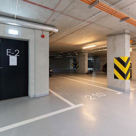 Loft Apartment With Parking In Warsaw By Noclegi Renters מראה חיצוני תמונה