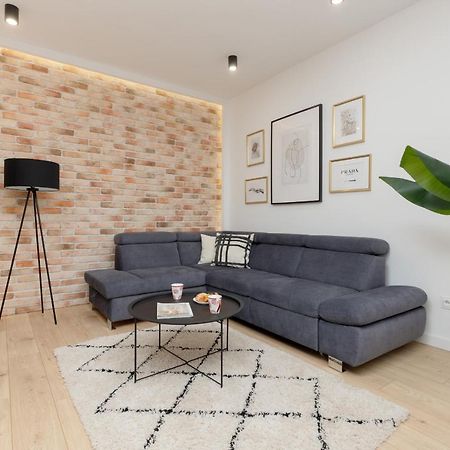 Loft Apartment With Parking In Warsaw By Noclegi Renters מראה חיצוני תמונה