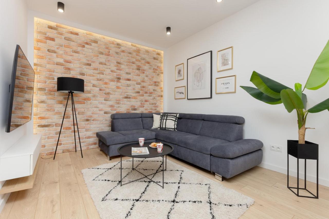 Loft Apartment With Parking In Warsaw By Noclegi Renters מראה חיצוני תמונה